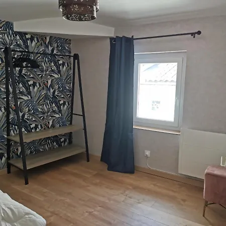 Сasa de vacaciones Maison De Le 101 - 3 - Garage Angulema